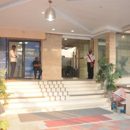 Suvarna Regency Hassan Exterior foto